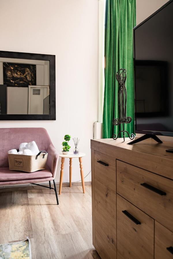 The Tropical House Tirana Apartment Luaran gambar